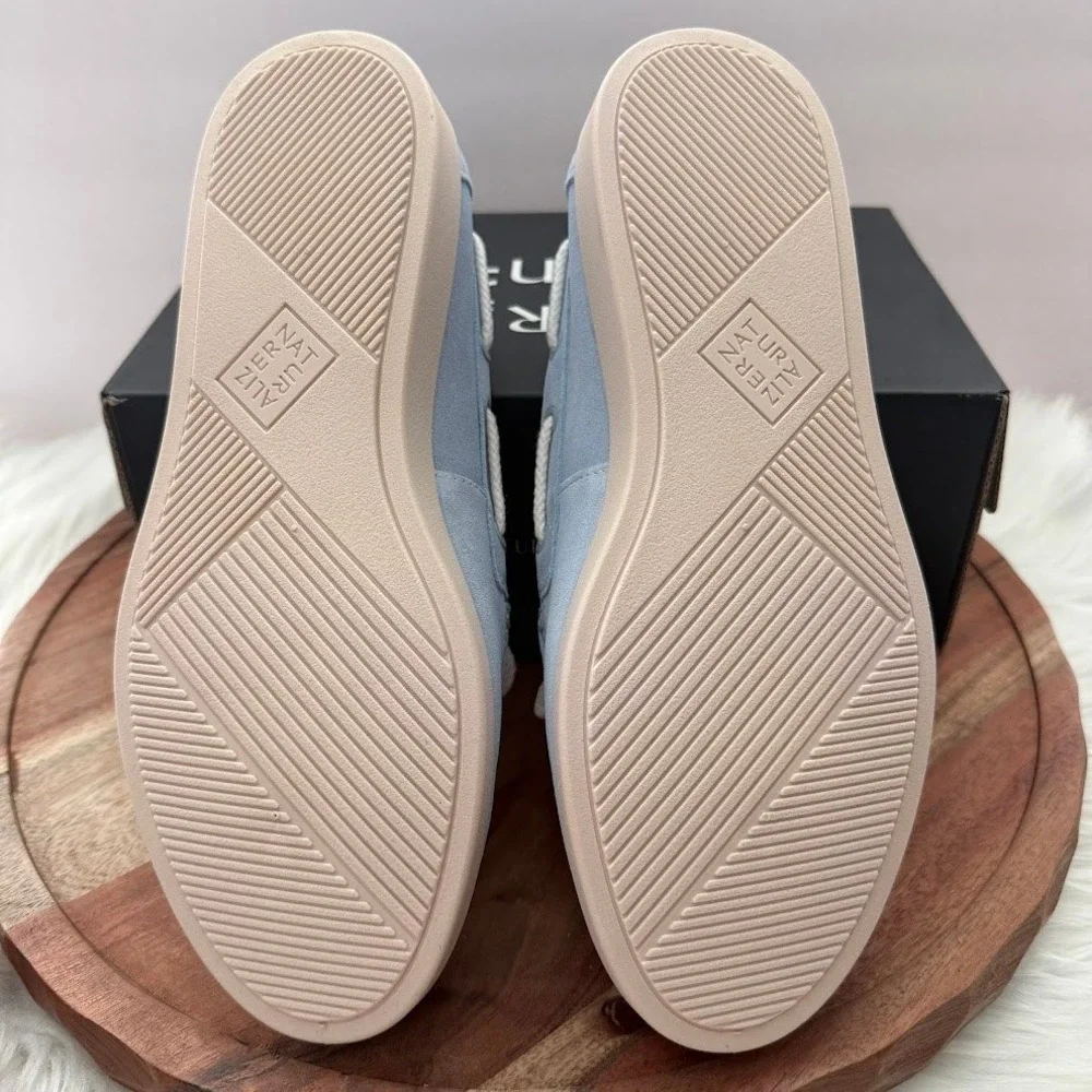 Naturalizer Womens 8W Keelboat Ice Blue Leather Boat Shoe Loafers J4686L5401